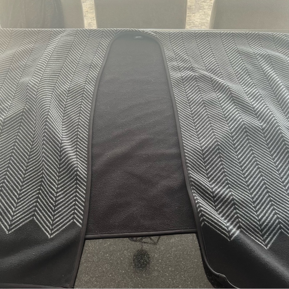 Nicole Miller Black and Gray Chevron Patterned Poncho
